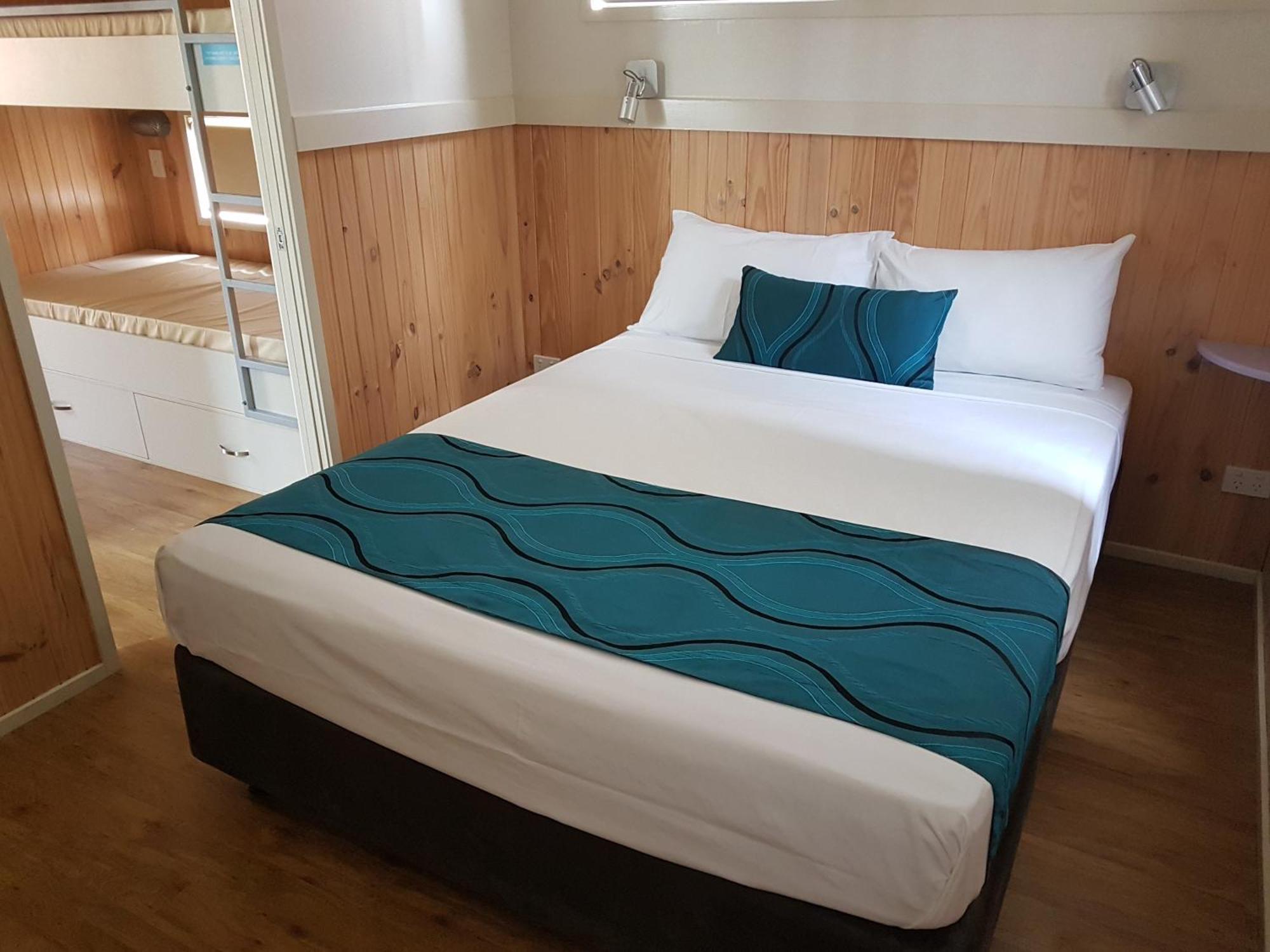 Horseshoe Bay Resort Bowen Ruang foto