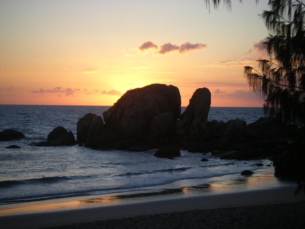 Horseshoe Bay Resort Bowen Bagian luar foto