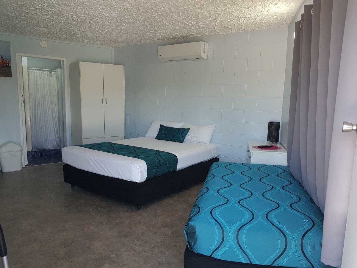 Horseshoe Bay Resort Bowen Bagian luar foto