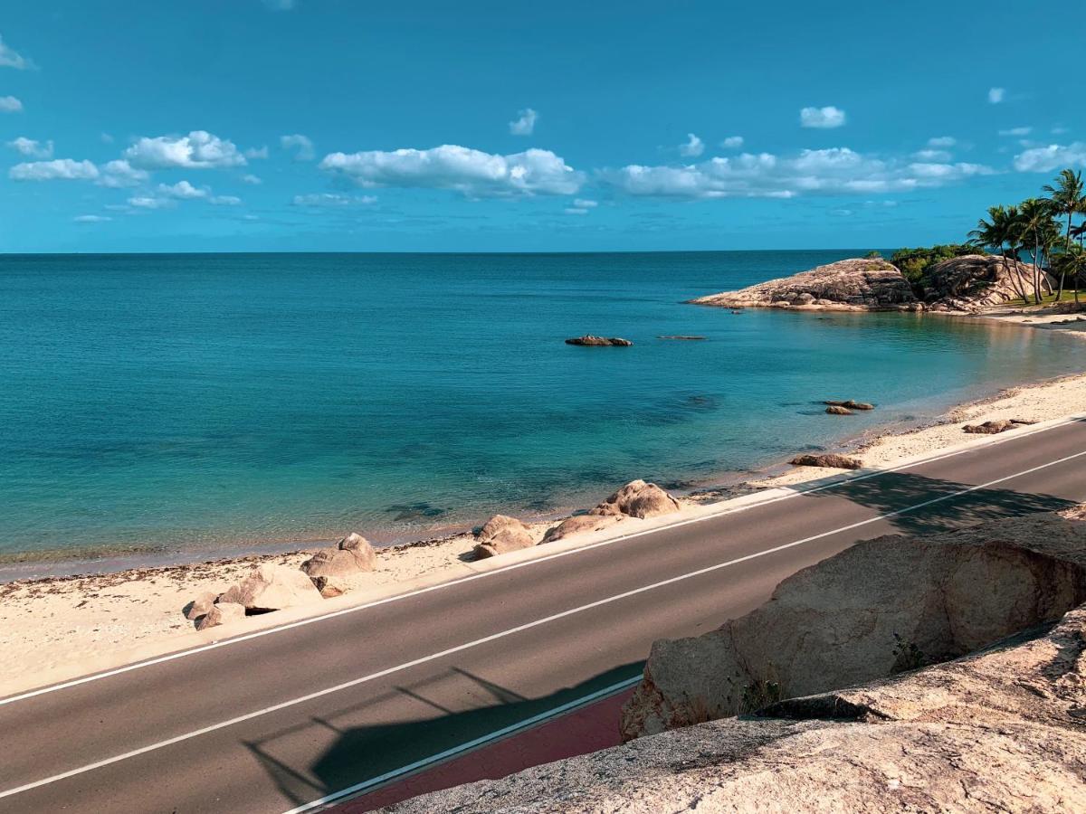 Horseshoe Bay Resort Bowen Bagian luar foto