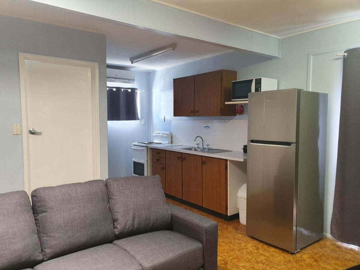 Horseshoe Bay Resort Bowen Bagian luar foto